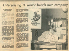 Load image into Gallery viewer, VINTAGE FOOTPRINT Natural T-Shirt w/ Front Chest Pocket